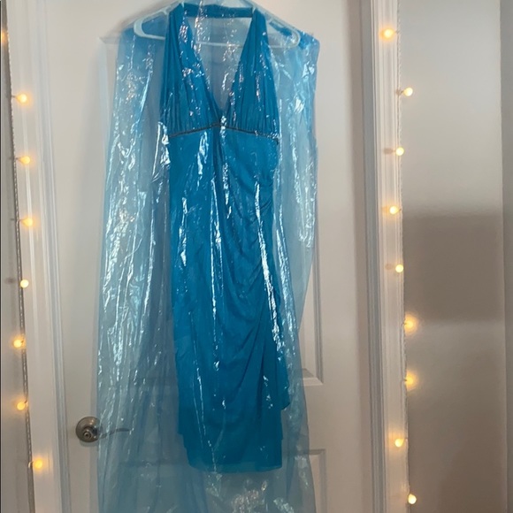 Beautiful dress 👗 - Picture 4 of 4